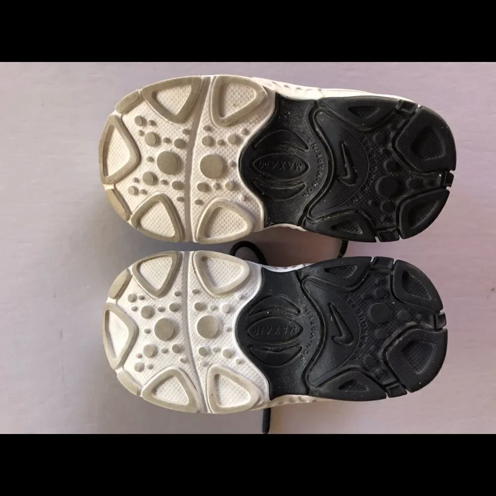 NIKE MAXAIR Toddler’s Shoes Size 5C